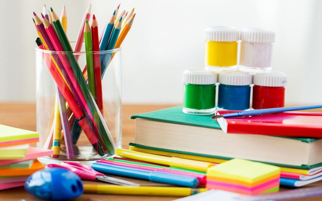 أفضل 10 أدوات مكتبية أساسية لكل شركة أو مؤسسة